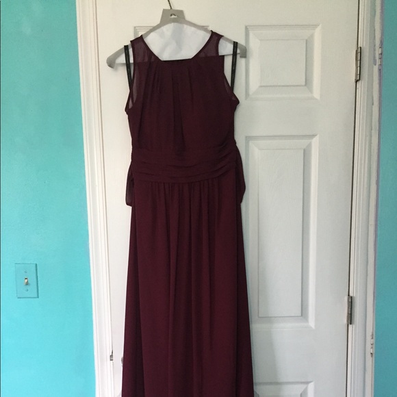 Perfect for fall or winter wedding ๐โ๏ธ Bill Levkoff Bridesmaid Dress - size 4 - Picture 2 of 8